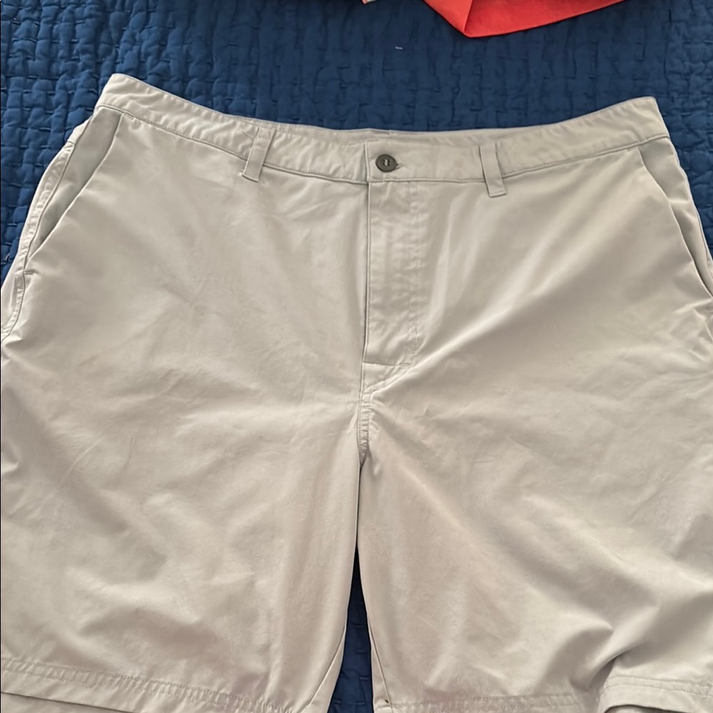 Men's Gray Shorts